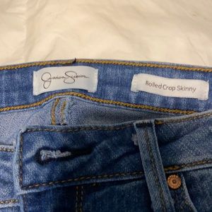 Jessica Simpson RolledTop Skinny Crop/Capri Jeans